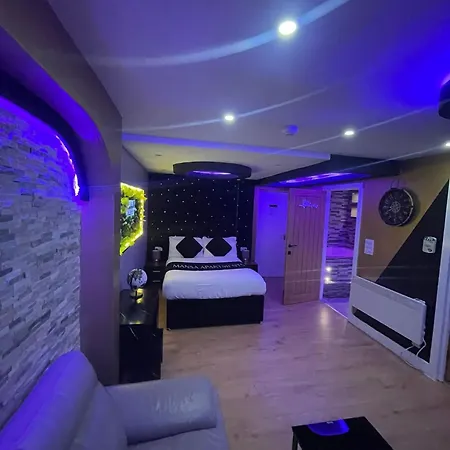 Luxury Jacuzzi Apartment *