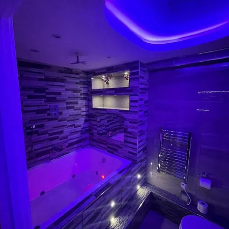 Apartment Luxury Jacuzzi Bradford (West Yorkshire)